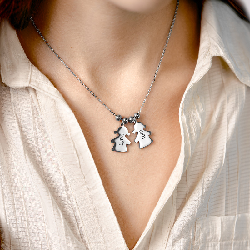 Personalised Engraved Necklace with Daughters' Name